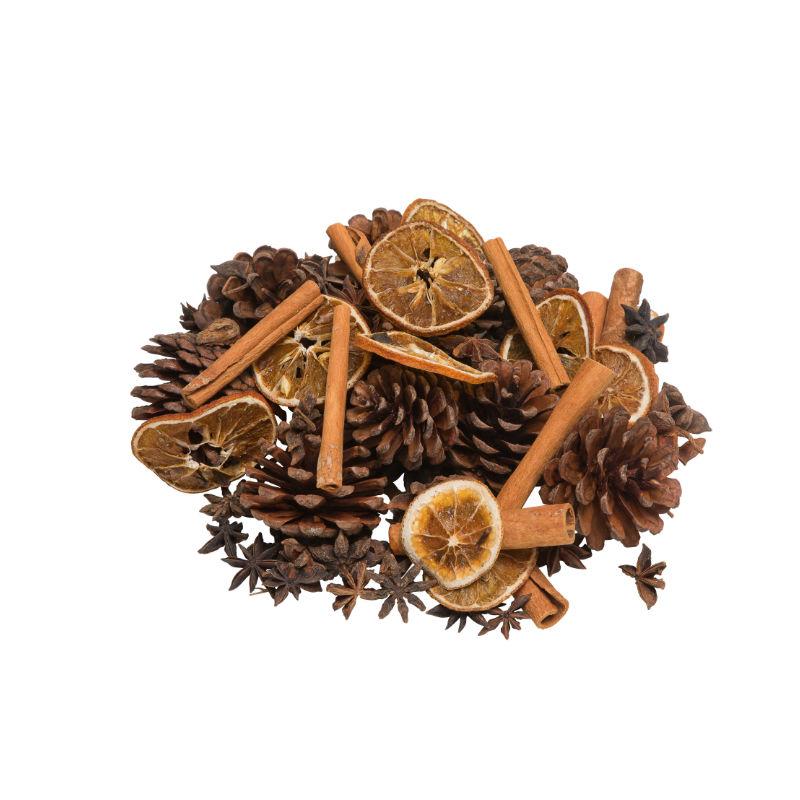 Homekit Floral Assortment - 10 Pine Cones - 50g Cinnamon Sticks - 50g Star Anise - 10 dried orange slices – Christmas Trees, Wreaths and Florists